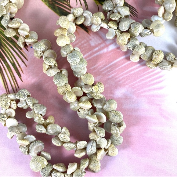 Vintage Tiny woven shell lei luau Hawaii Tiki - Picture 2 of 2
